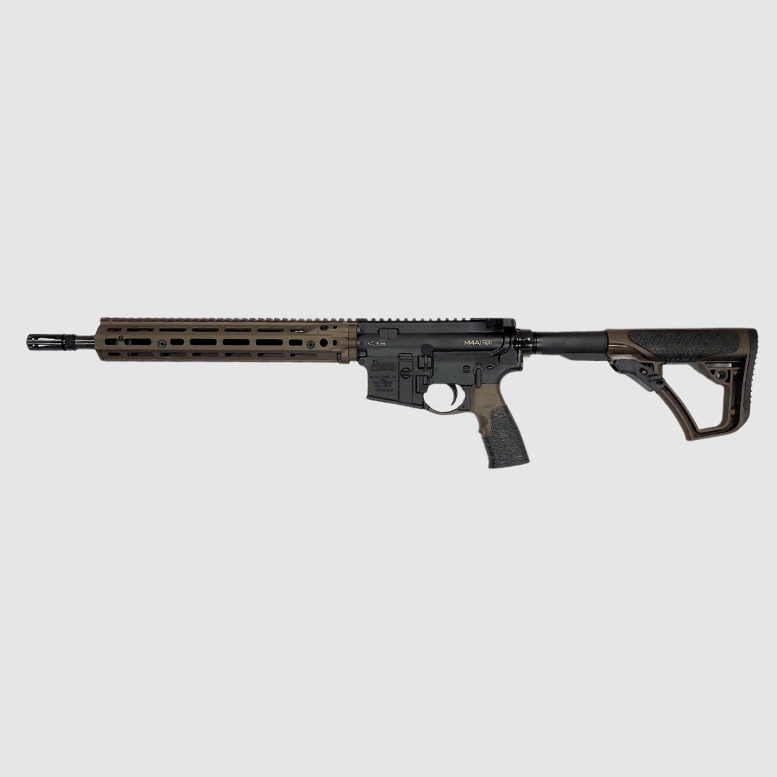 Carabina Daniel Defense DD4 M4A1 RISIII 14,5" FDE, immagine 3 di 3