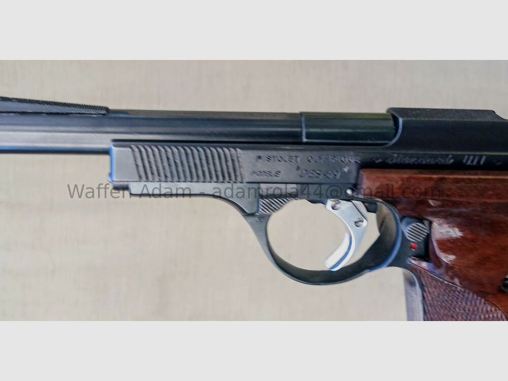 Unique D.E.S 69 sport pistol
