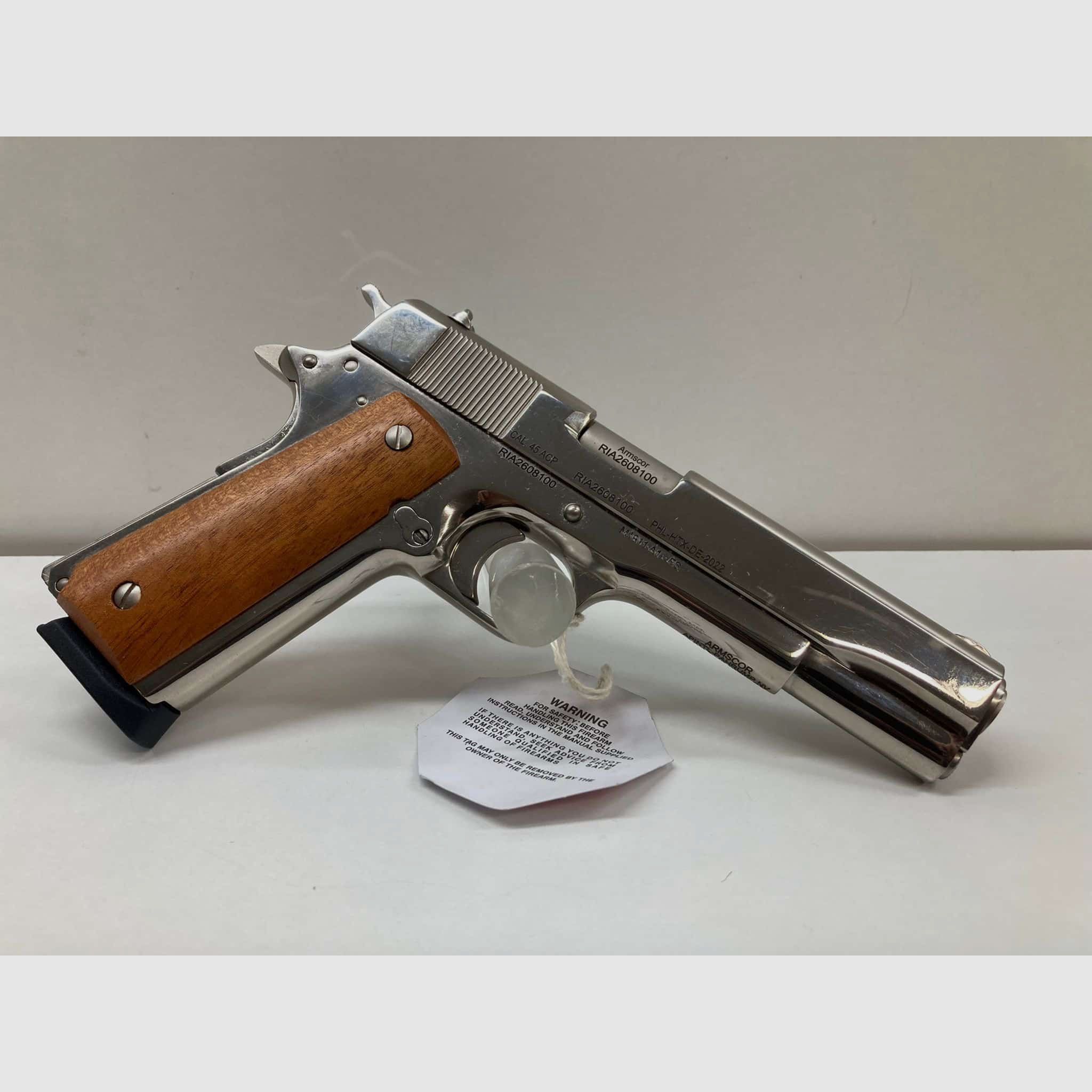 ARMSCOR 1911 A1 GI Standard «Fierté de l'Officier» 5″ | .45 ACP