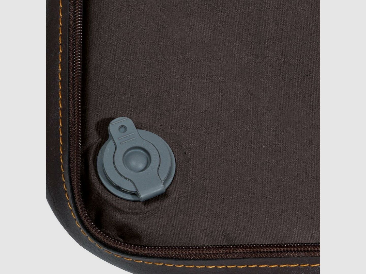 Pokrowiec AKAH z futra z jelenia