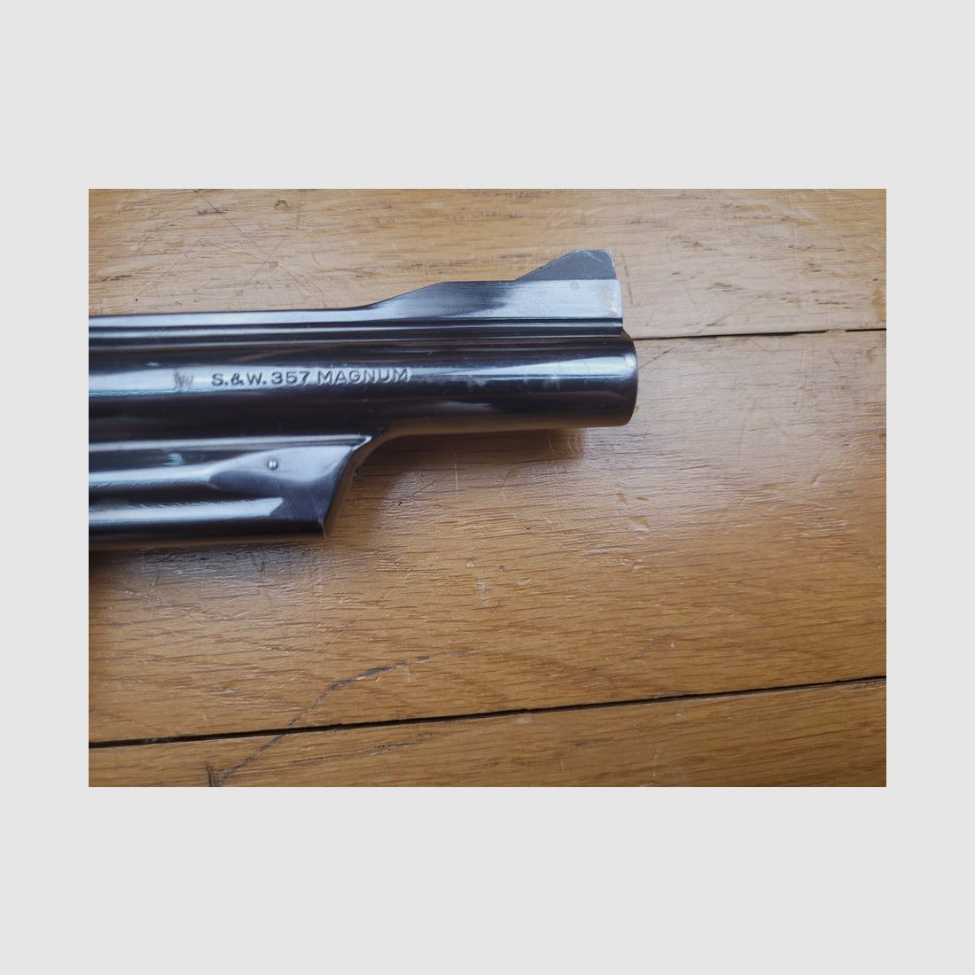 Top Smith&Wesson 27-2 – cal. 357 Mag des meilleures années de production – Arme de 1977 – 5 pouces – finitions et d&rsquo;ajustements superbes – mécanique impeccable – TBE +, image 4 sur 18