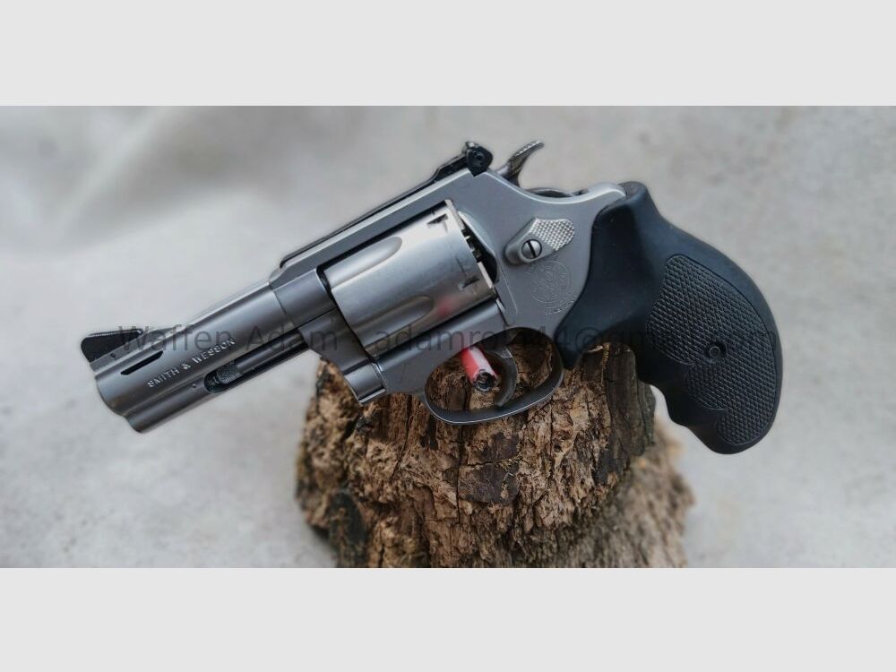 Smith & Wesson 60-3 Small Hunter