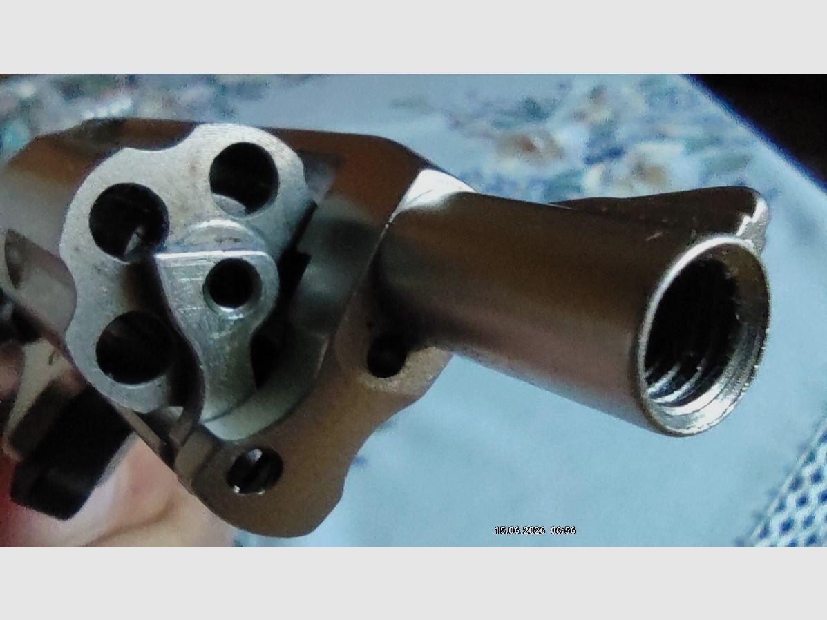 Little Joe 6mm revolver de Röhm con hebilla de cinturón