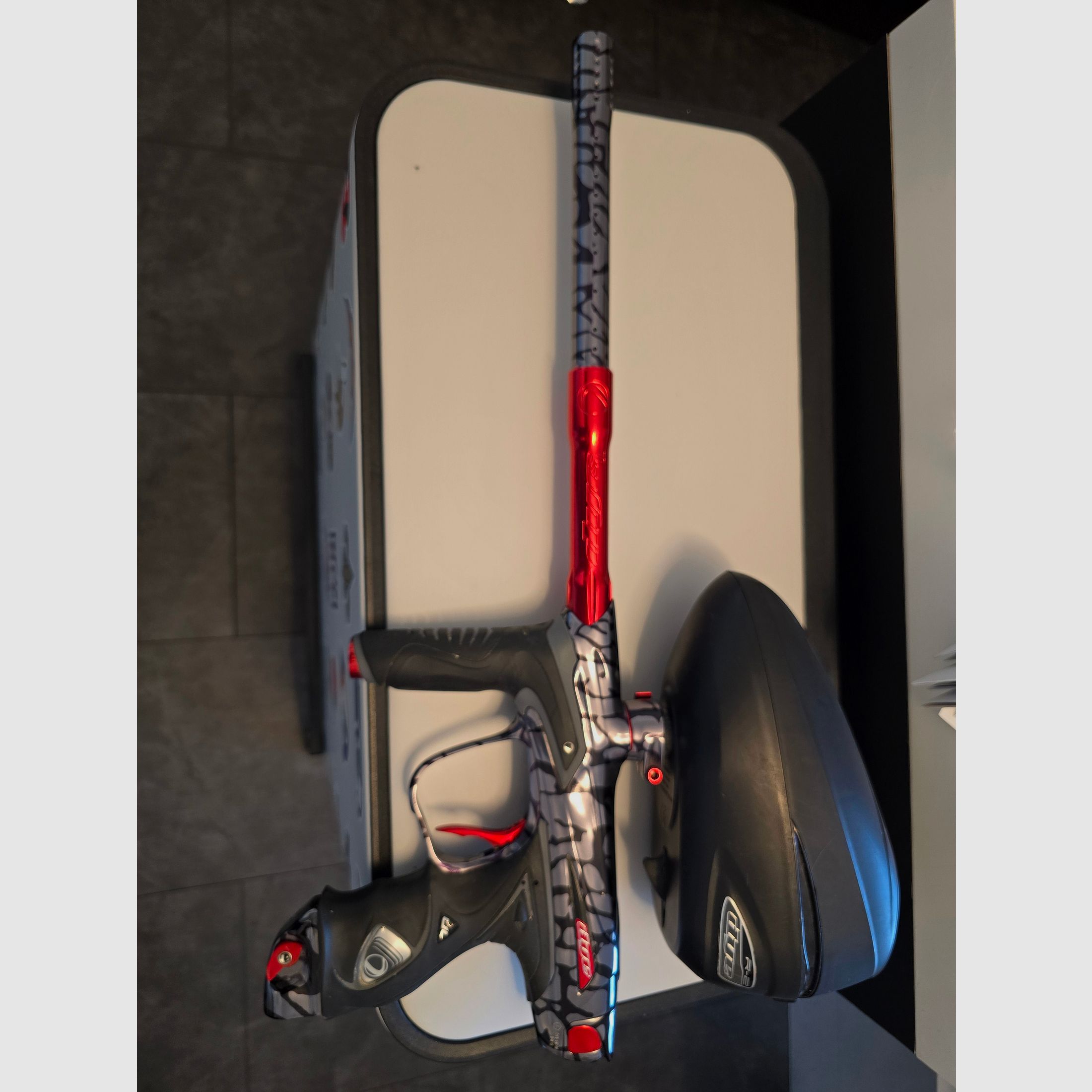 Paintball-Markierer DYE DM15 .68 Cal