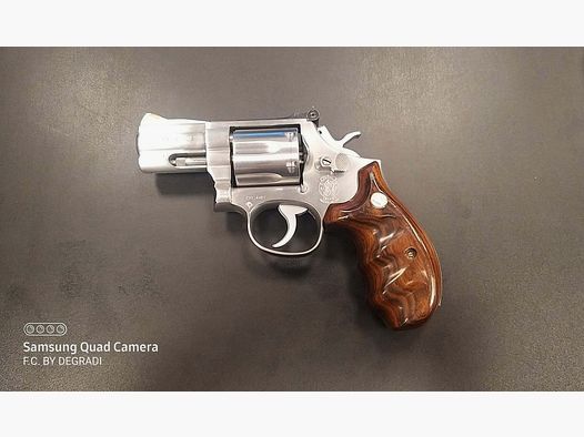 SMITH & WESSON 686-3 357 MAGNUM