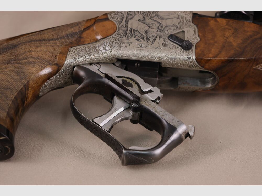 Outschar / Ferlach blokgeweer systeem "Heeren" // Droomhout // Achtkantloop // Gravure // Zeiss Varipoint !!