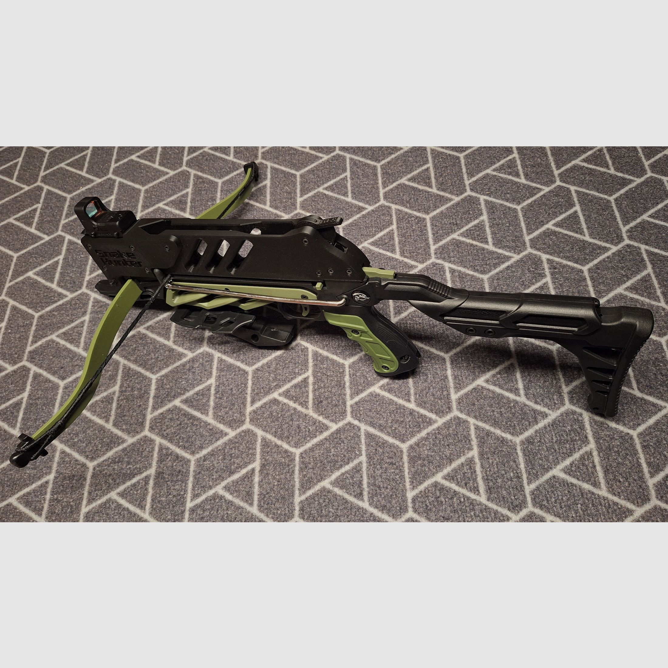 Pistolen-Armbrust "Snake Hunter" 7Schuß Magazin/Red Dot/Tasche-NEU!