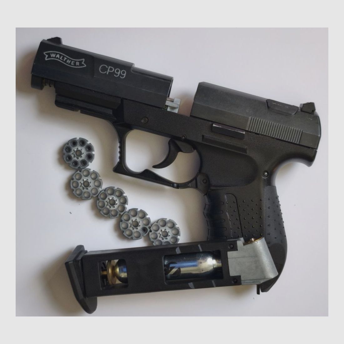 Walther cp99 luchtpistool - 4,5mm Diabolo met 5 magazijnen