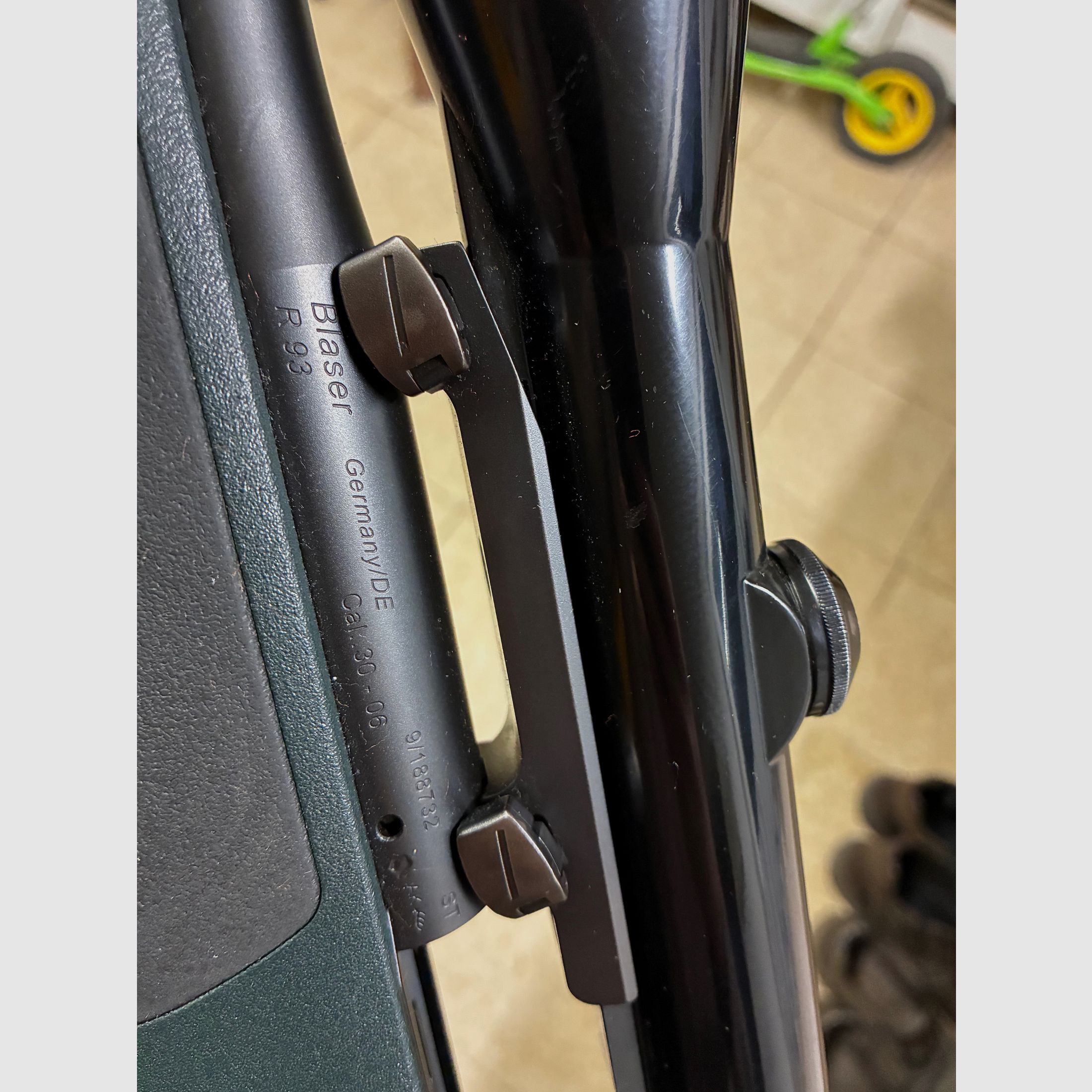 Zeiss Diavari Z 2,5-10x50, riel interno, montaje en silla Blaser