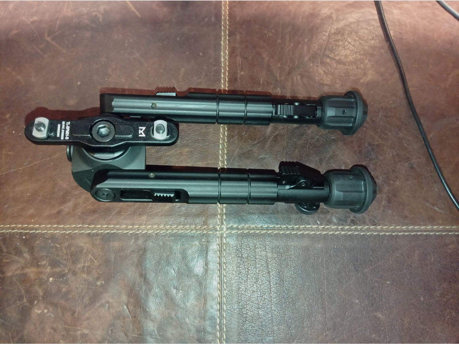 UTG TL-BPM01-B Recon 360 TL Zweibein 17,8 cm - 22,9 cm M-LOK