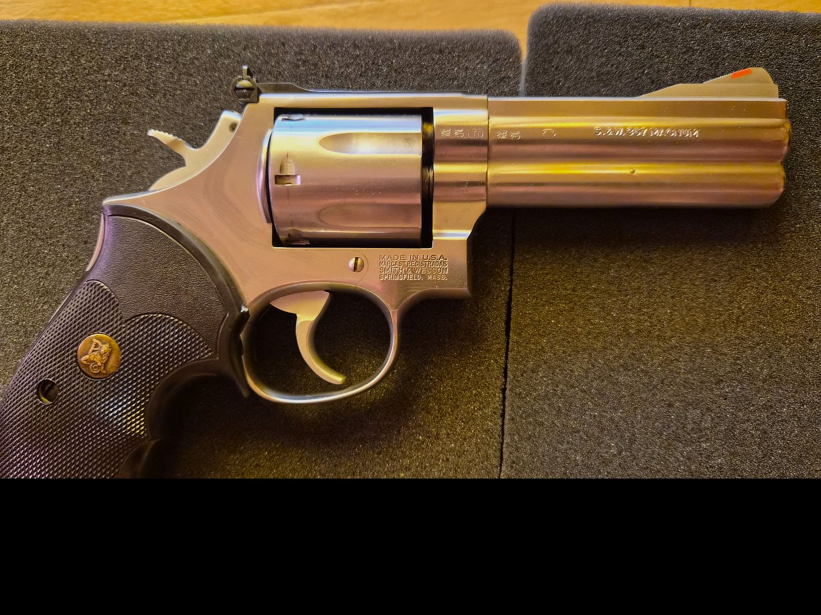 Smith & Wessen 357 Magnum mało strzałów