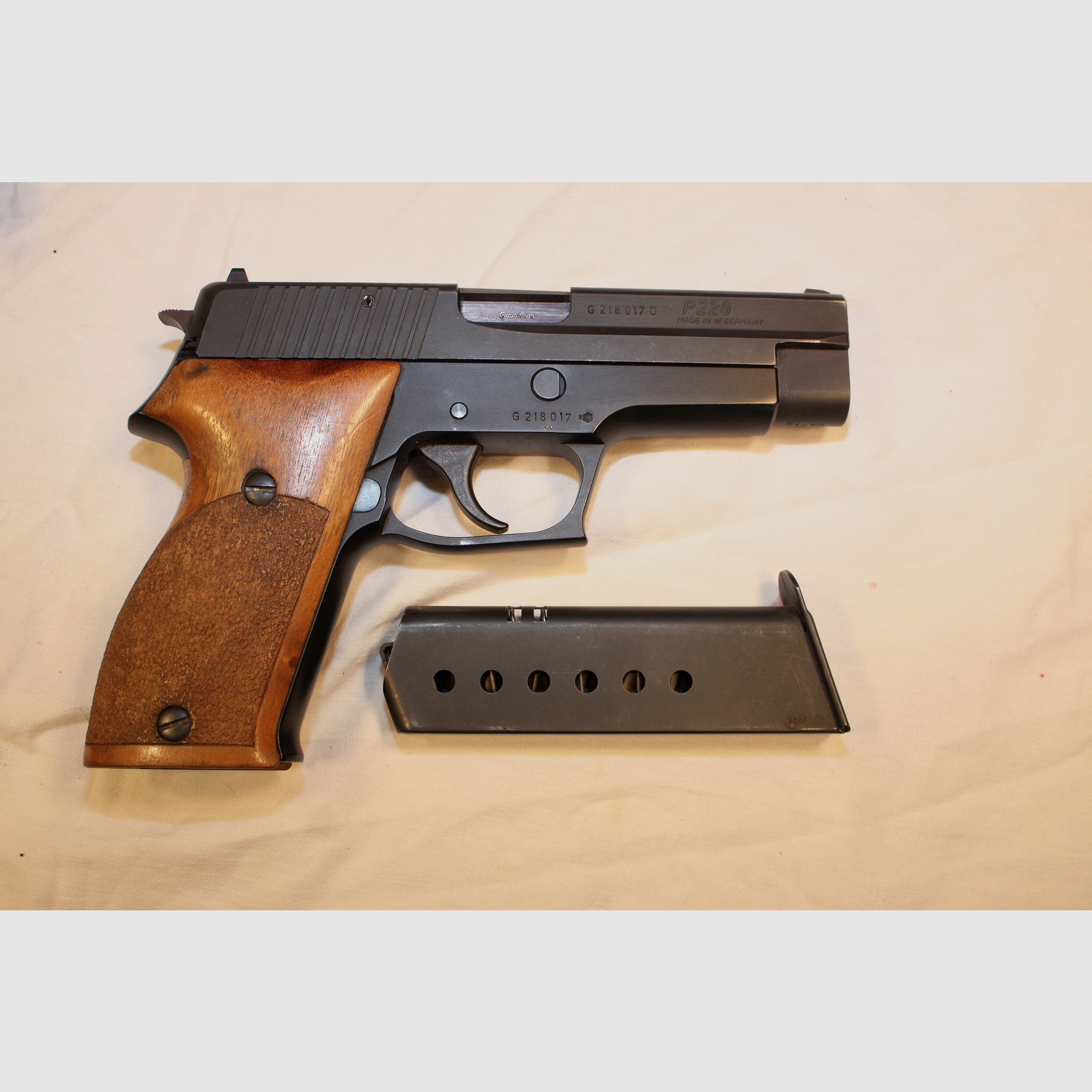 SIG Sauer Selbstladepistole  Modell: 220 + Wechselsystem