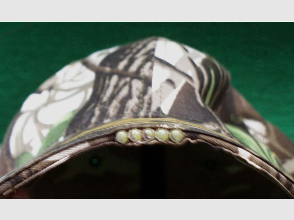 LED Licht	 Cap mit Beleuchtung