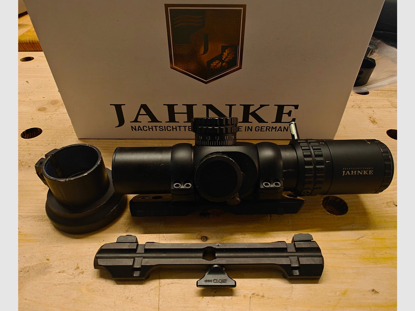 Jahnke Noctis 1-6x28 inclusief Dentler en Rusan adapter