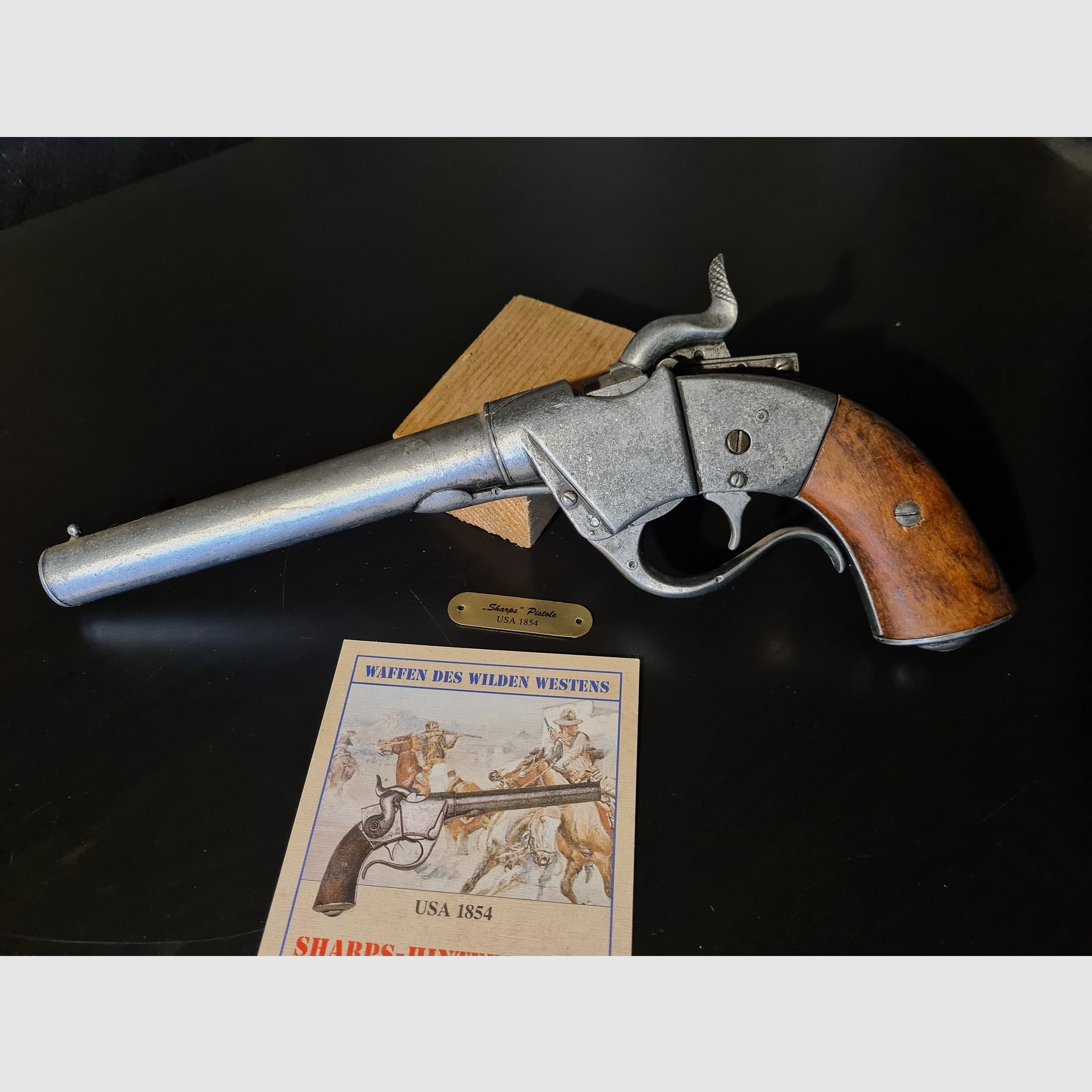 Pistolet à chargement par l'arrière Sharps 1852