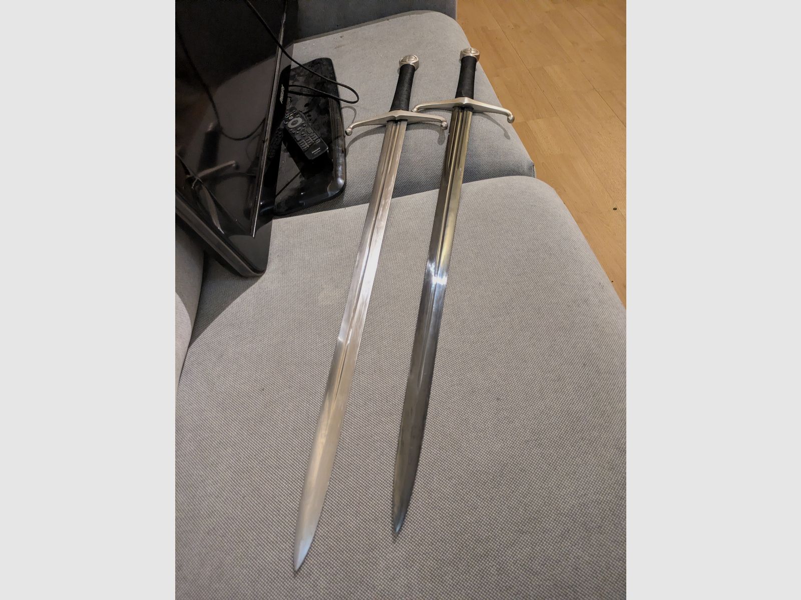 2 spade medievali da cedere