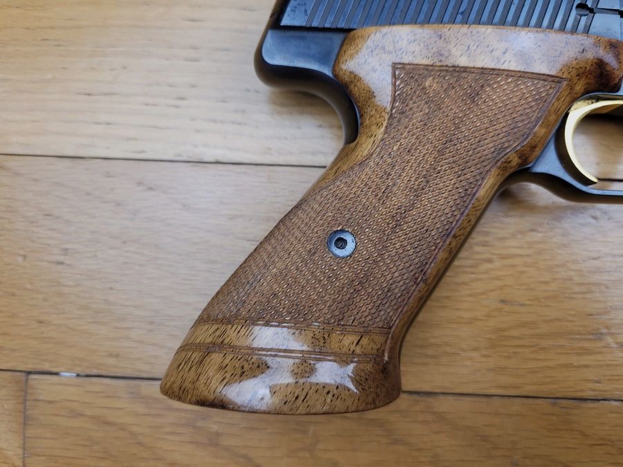 Très beau pistolet de tir Herstal « Challenger » – 22 LR – 10 coups – Brevet Browning – Excellent état, image 3 sur 13