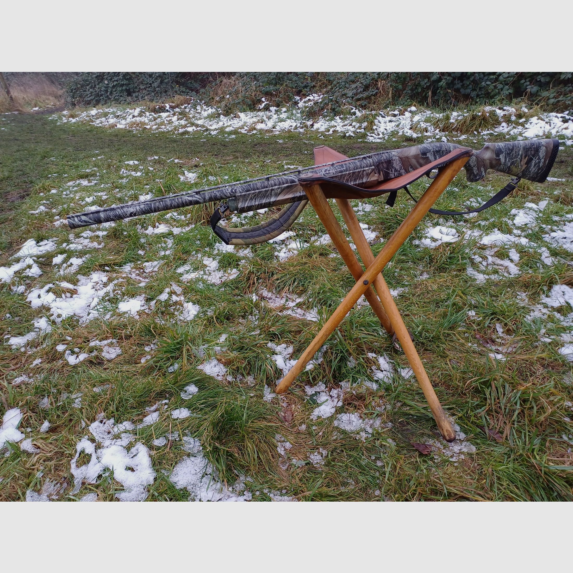 Browning Gold Camo semi-automatic shotgun caliber 10x89 Magnum