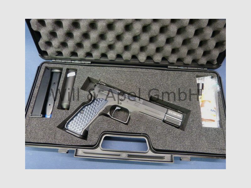 KMR W-02 Cuda CLUB 30 VERSIE