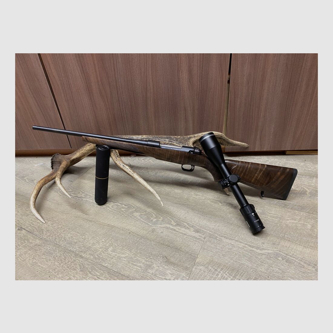 Mauser M12 Pure, met Minox Allrounder 3-15x56, met rail, afbeelding 1 van 3