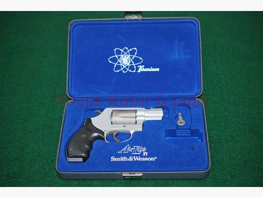 Smith & Wesson 337 AirLite Ti