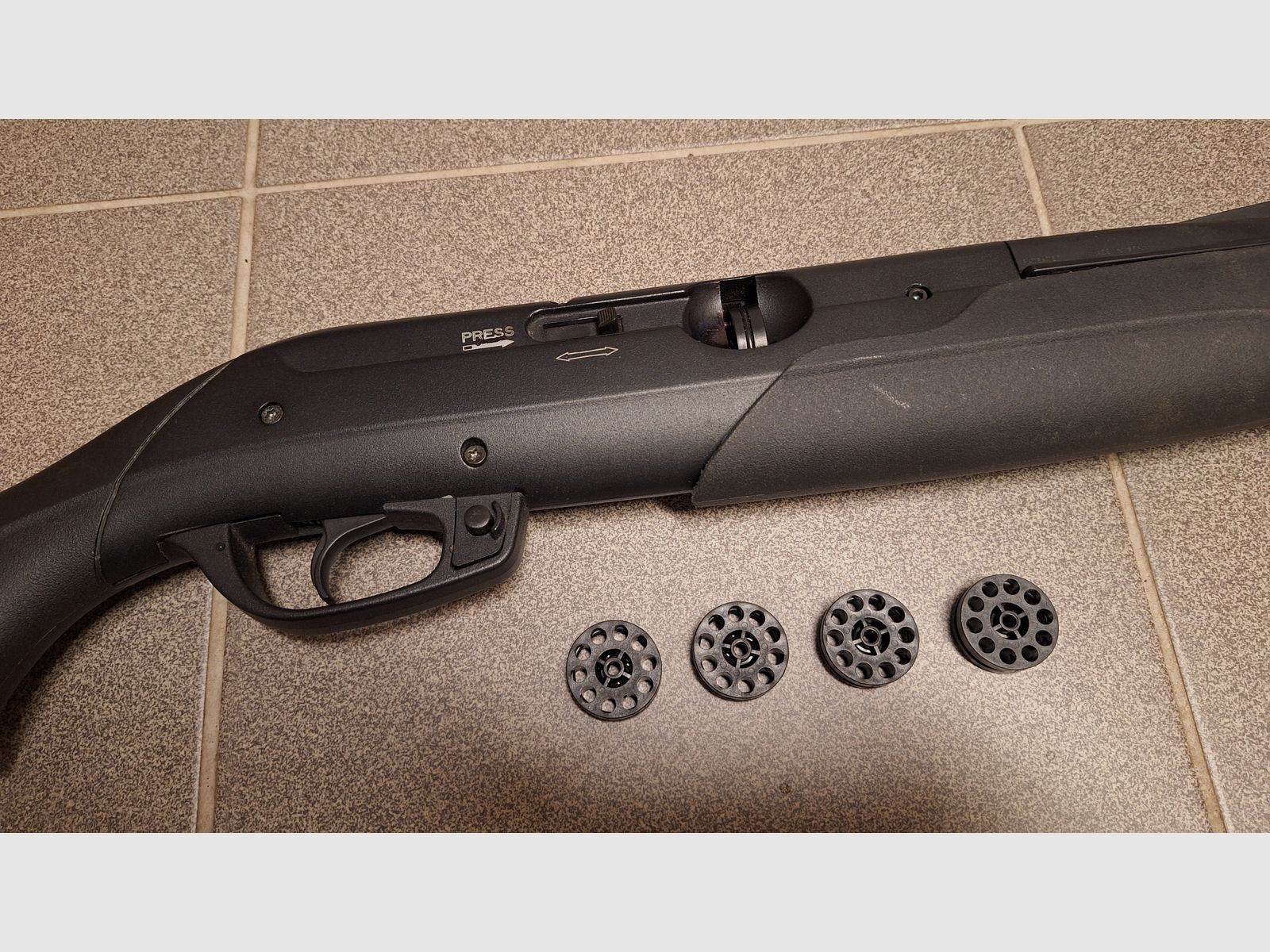 Gamo Extreme Pumpaction-Druckluft-Flinte mit 5 Magazinen! RARITÄT!