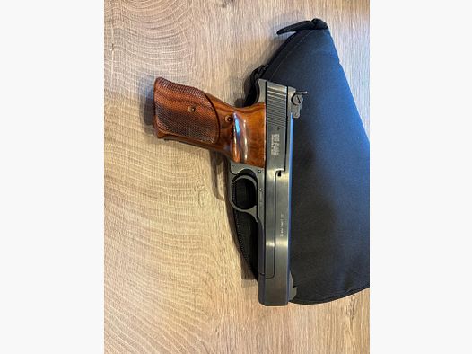 Smith & Wesson Model 41 (.22 lfb./.22 LR) – Stan idealny