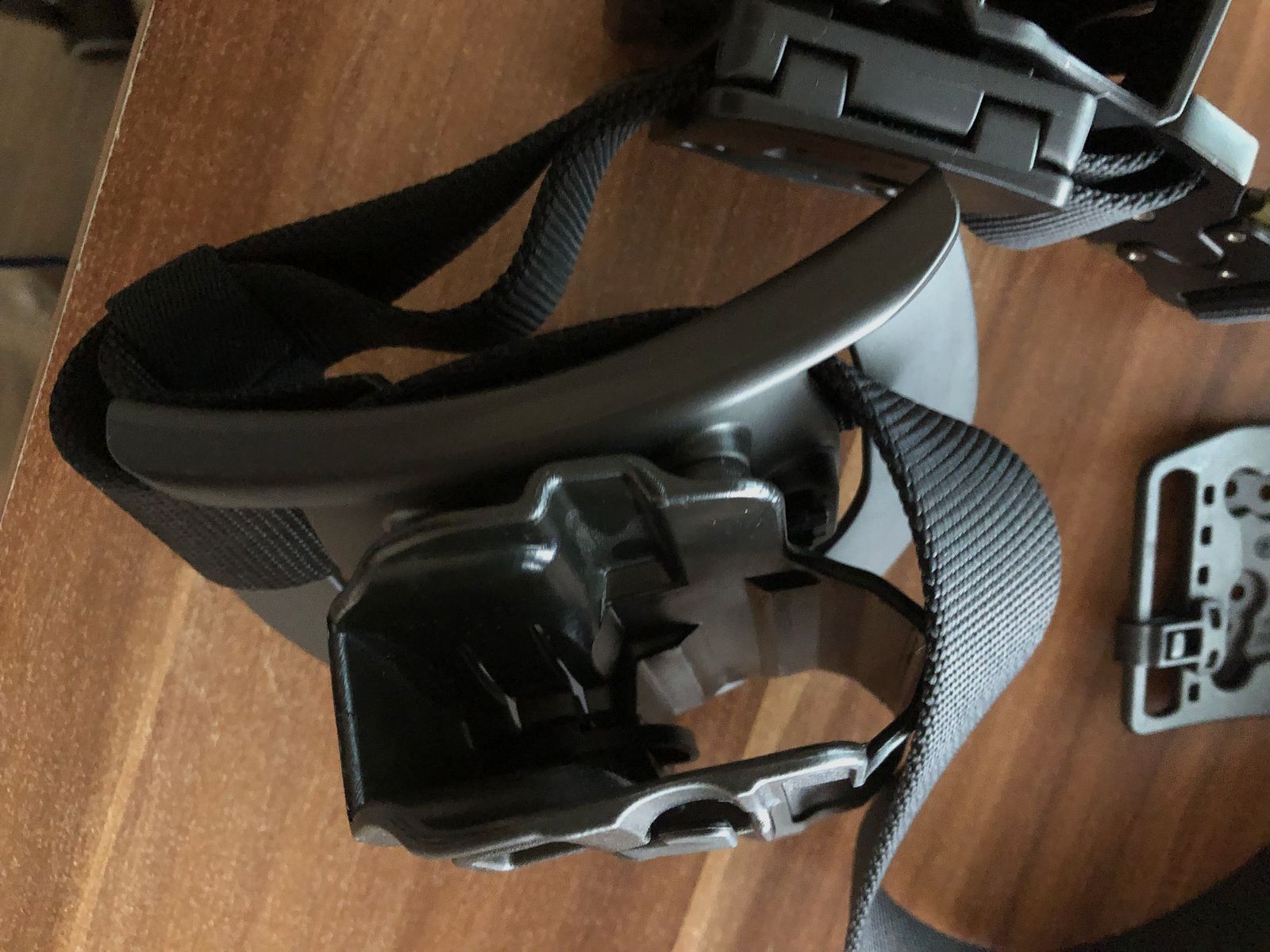 fondina tattica per cintura modello Black Hawk 2100298 con tasche per due caricatori in cintura