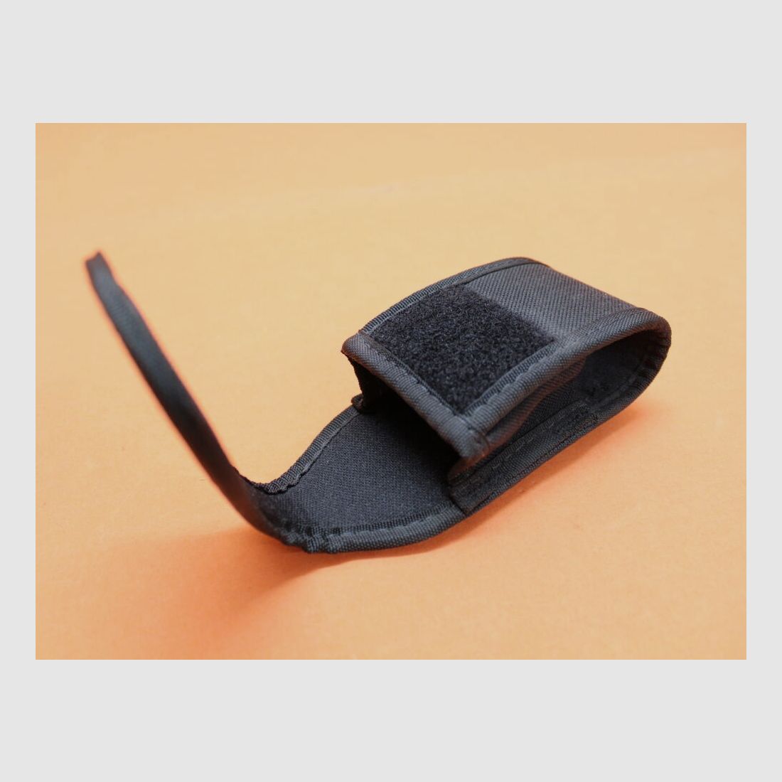 Funda para teléfono Nokia de Uncle Mike (8855-1): Cordura negra / bolsa para móvil con acolchado interior / lazo para cinturón