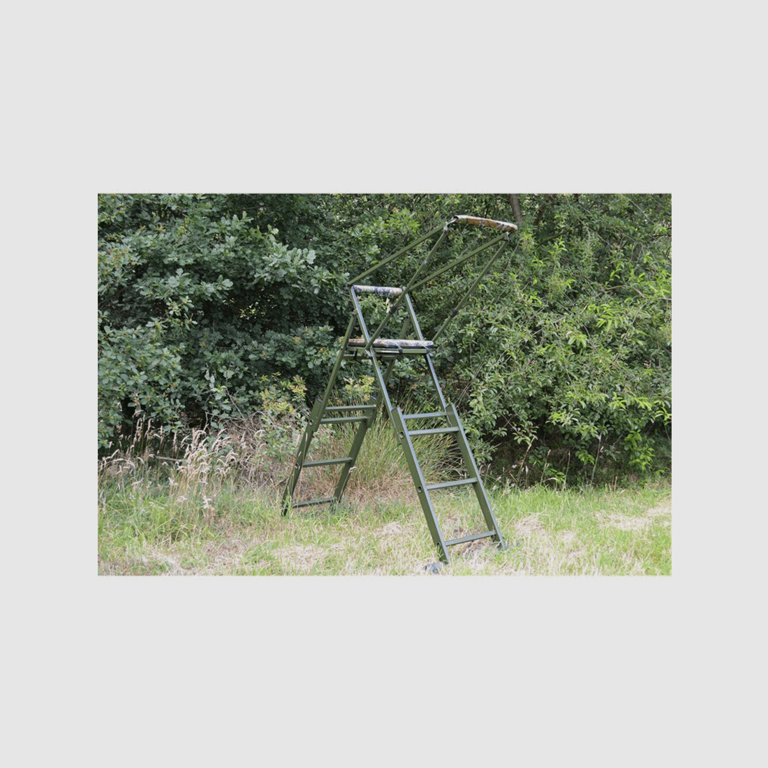 Farm-Land Mobile Hunting Seat