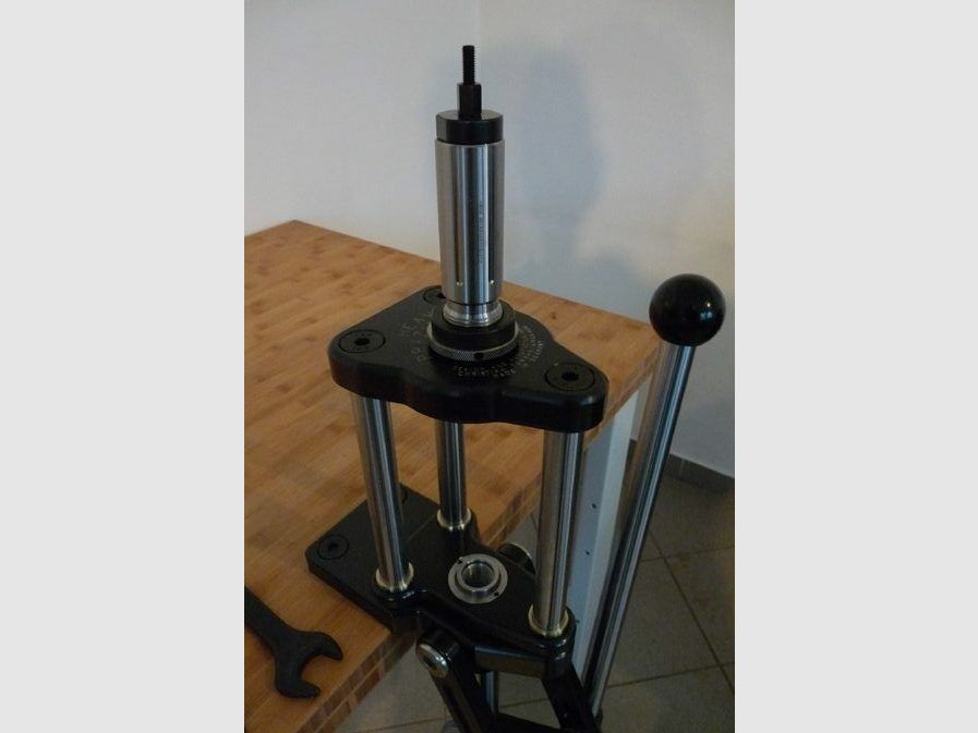 Turban CNC Zerspanungstechnik GmbH & Co.KG Ladepresse Präzipress by Turban - HEAVY PRÄZIPRESS 140 mm