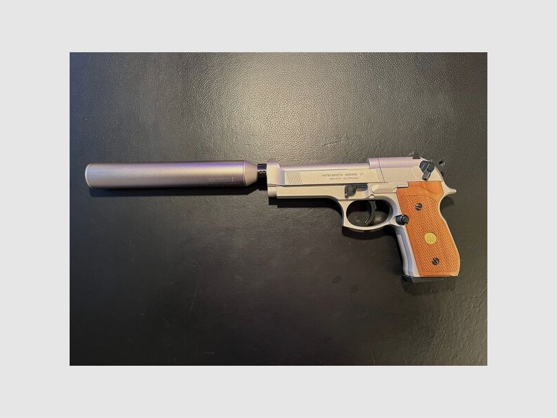 Beretta M 92 FS, vernickelt/ Holzgriffschalen CO2 4,5 mm Diabolo, mit Kompensator u. Schalldämpfer
