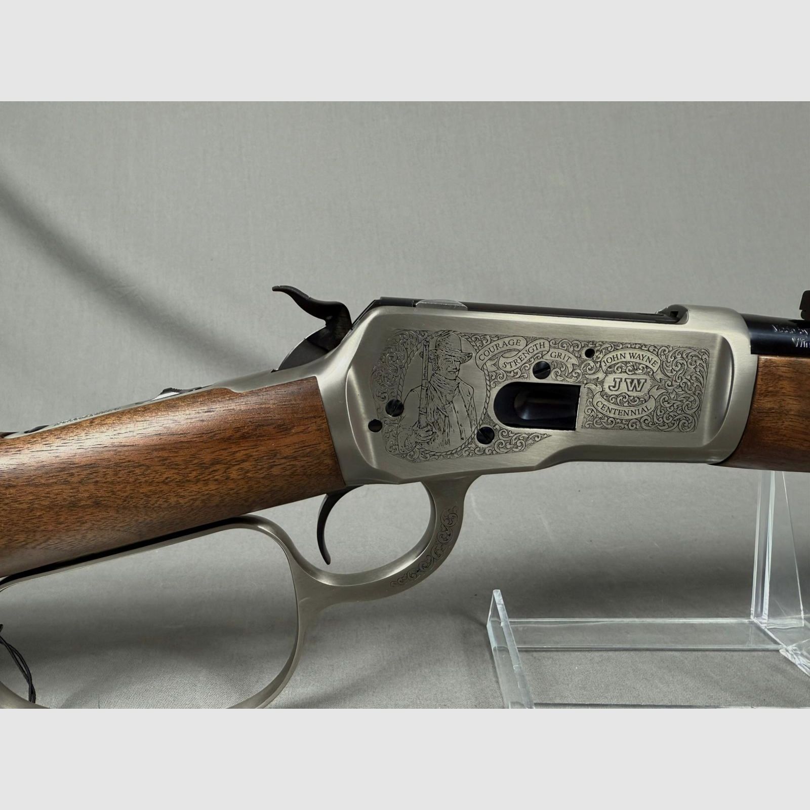 Winchester Mod. 1892  "John Wayne 100th Anniversary Custom Grade"   (.44-40 WCF)