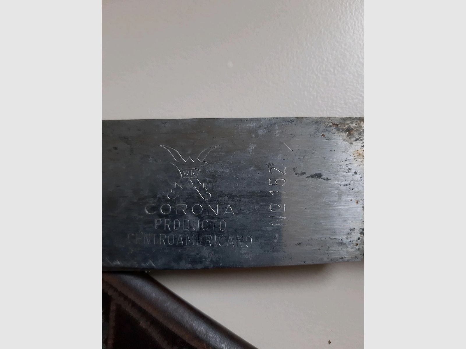 SCHEUNENFUND, eine über 40 Jahre alte MACHETE mit Hersteller Gravur 