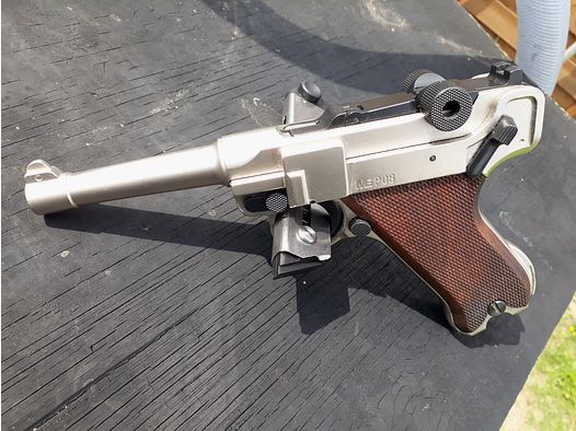 ME Modell P08 Parabellum Nickel, raro.