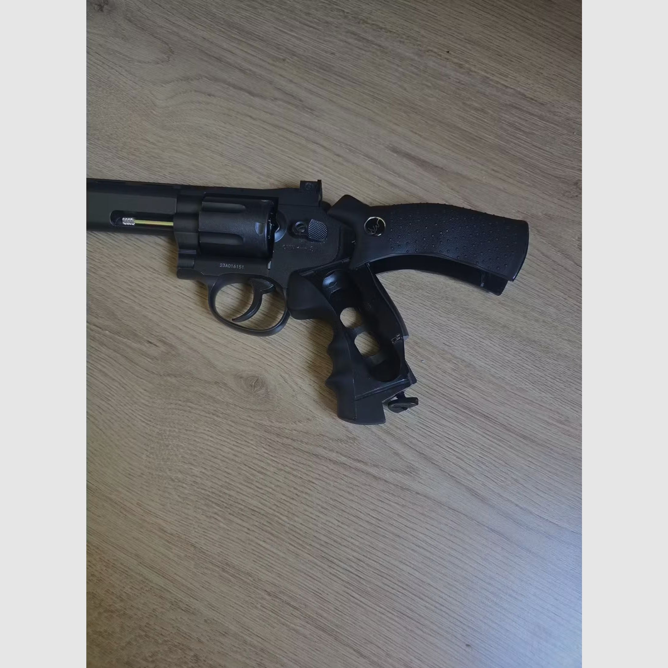  ASG Dan Wesson 8 pulgadas 4,5mm CO2 revólver