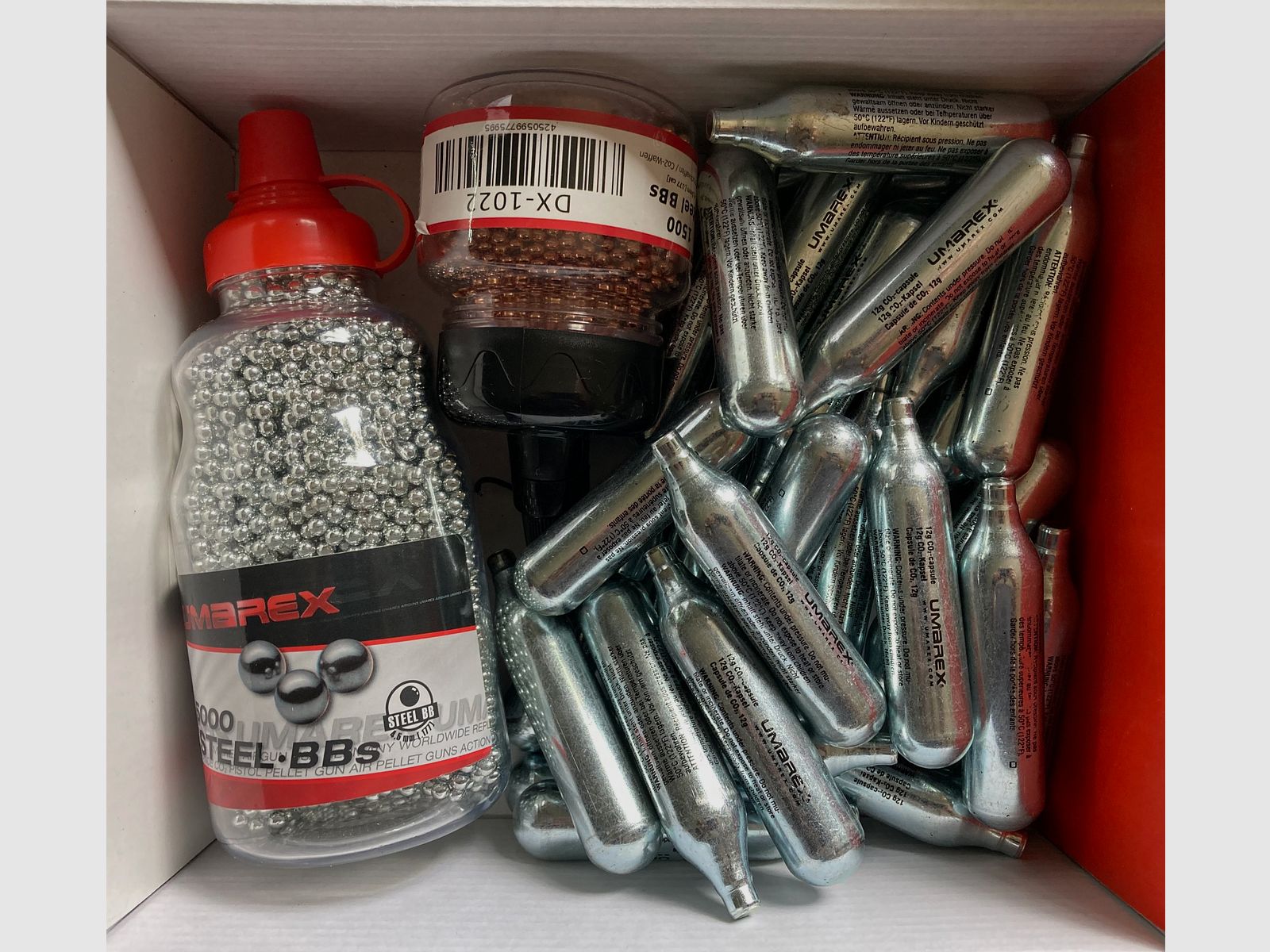 UX Race Gun semi Auto cal. 4,5mm BB