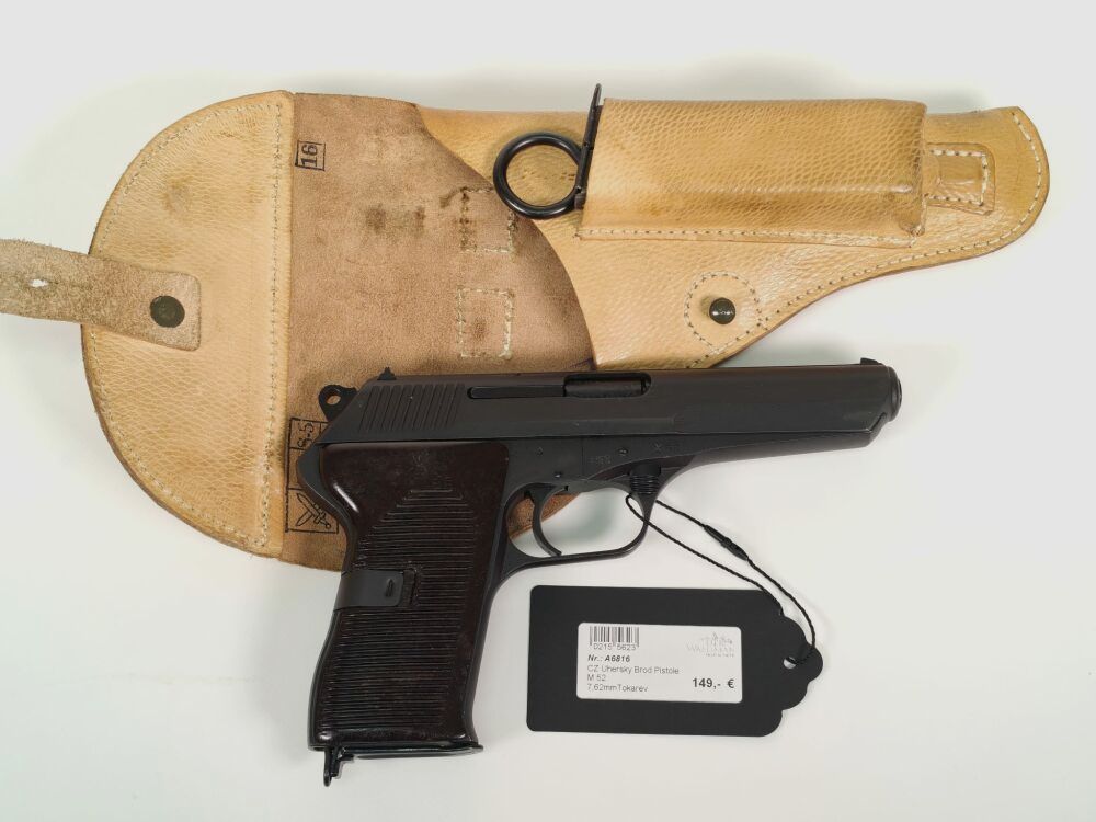 Pistola CZ 52 7,62 Tokarev con fondina in pelle M52