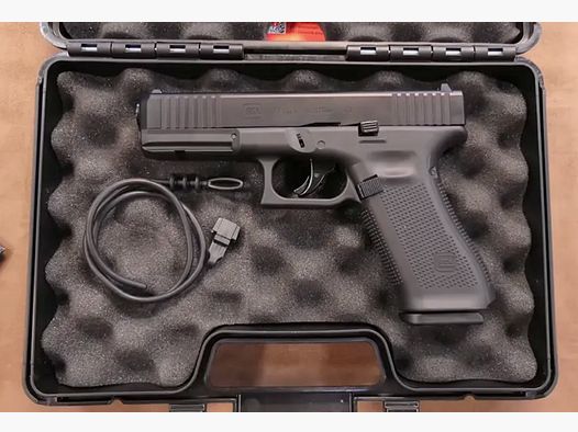 **Biete: Glock 17 T4E RAM** 