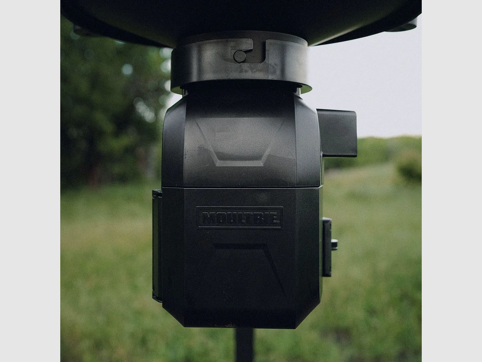 Moultrie Feeder PRO HUNTER III DIRECTIONAL FEEDER KIT, image 8 of 13