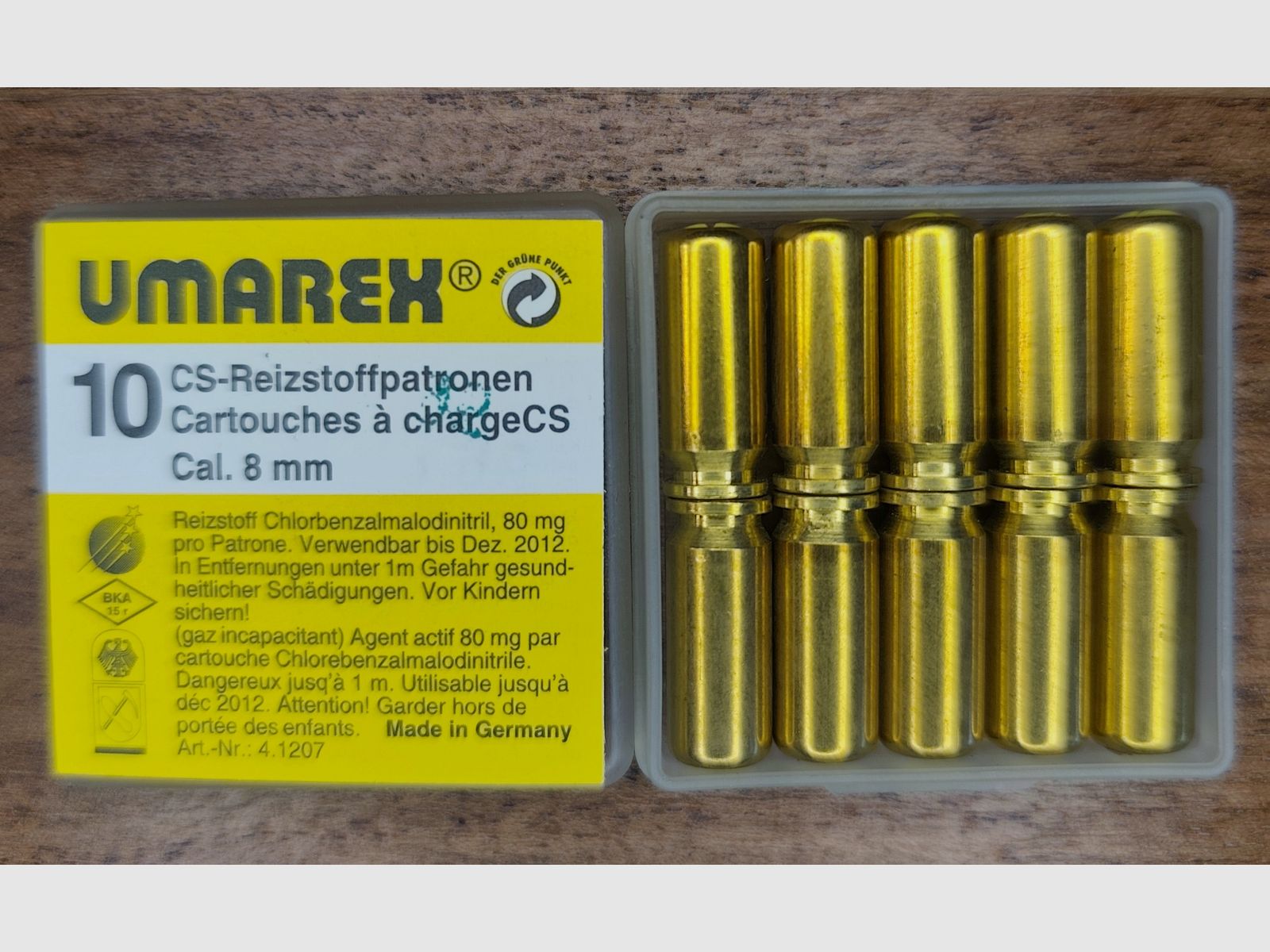 CS Gas Patronen 8mm von UMAREX 10 Stück + Jagt & Angelmesser