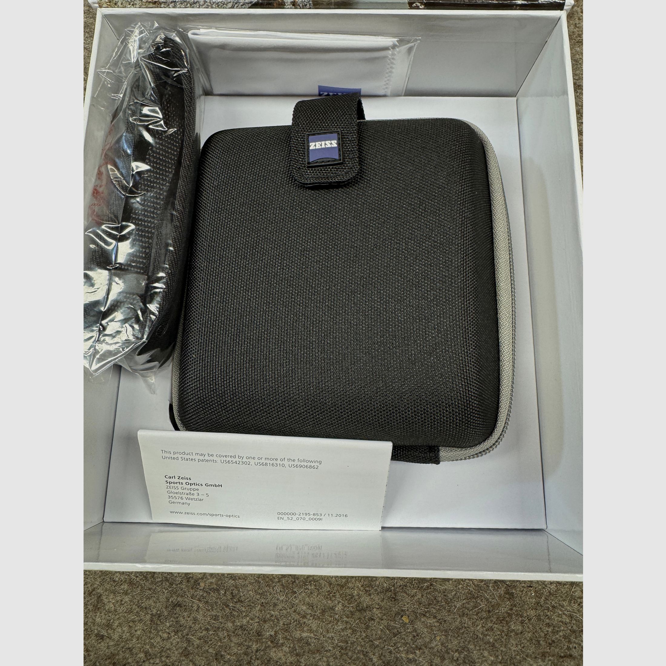 Zeiss Terra ED 8 x32 Neuware aus Geschäftsauflösung