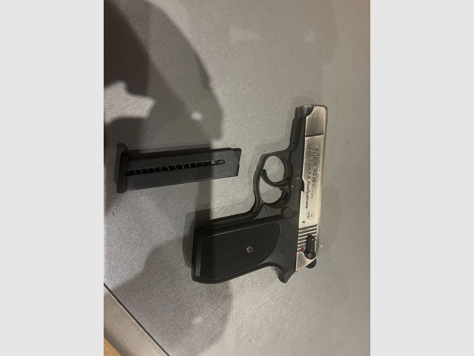 RÖHM RG P88, Bild 1 von 3