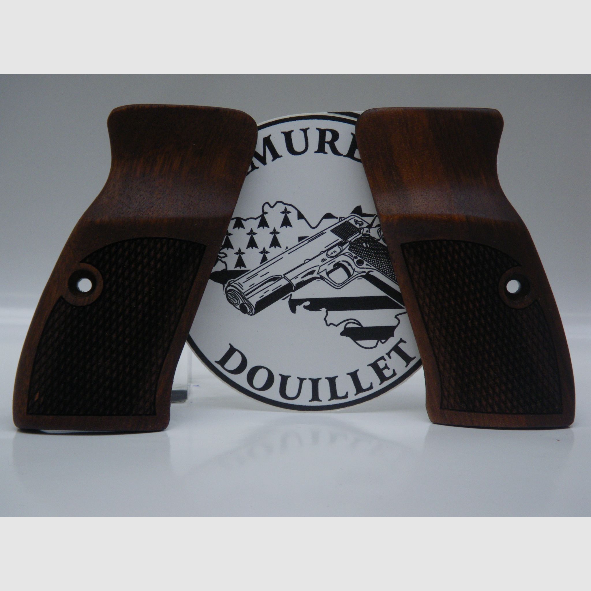 Plaquette bois quadrillées pour pistolet CZ 75 compact
