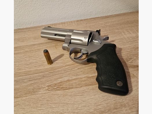 Revolver Taurus Modell 44 