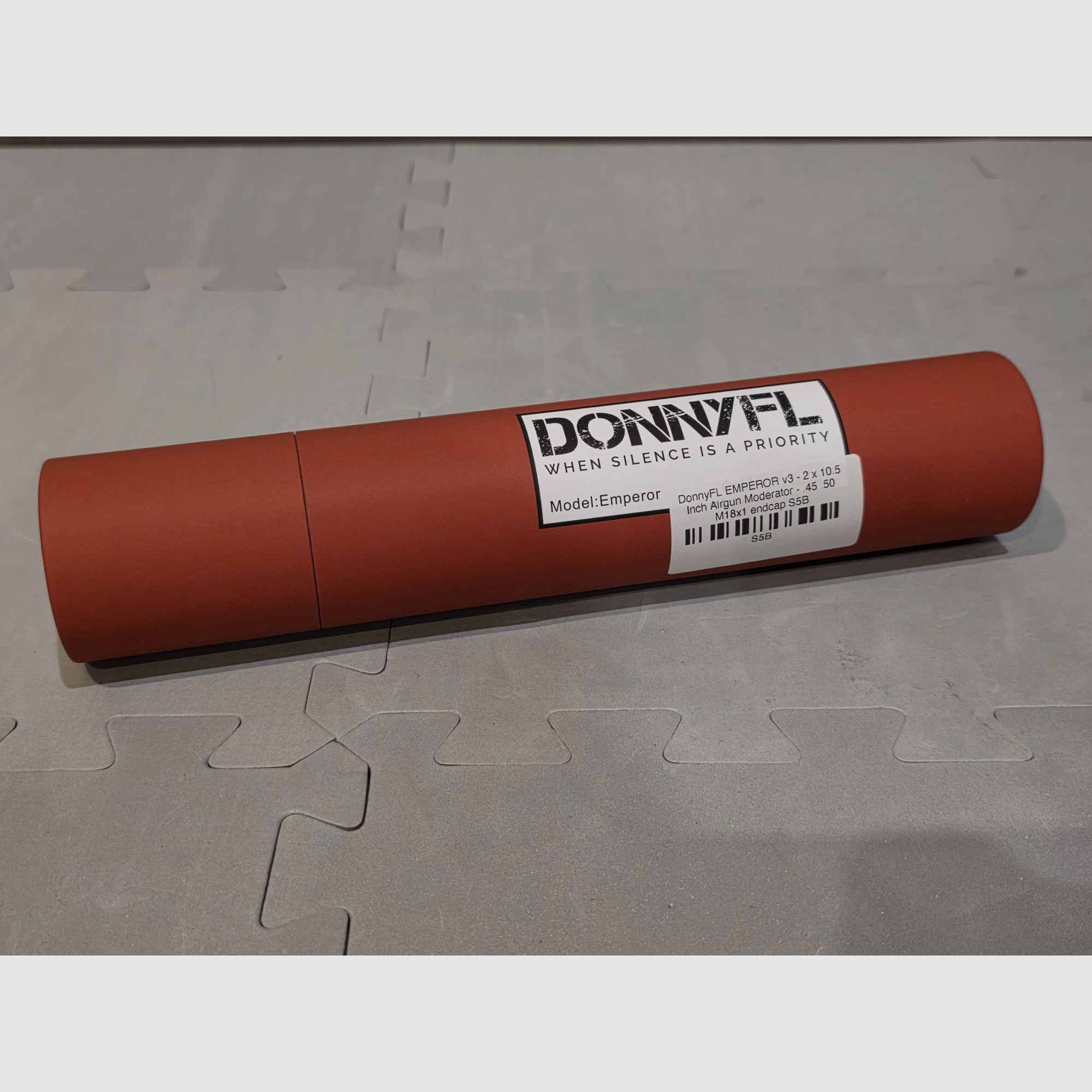 Silenziatore DonnyFL Emperor V3 / .45 .50 M18X1 adatto per AEA Megalodon e con adattatore per la Challanger