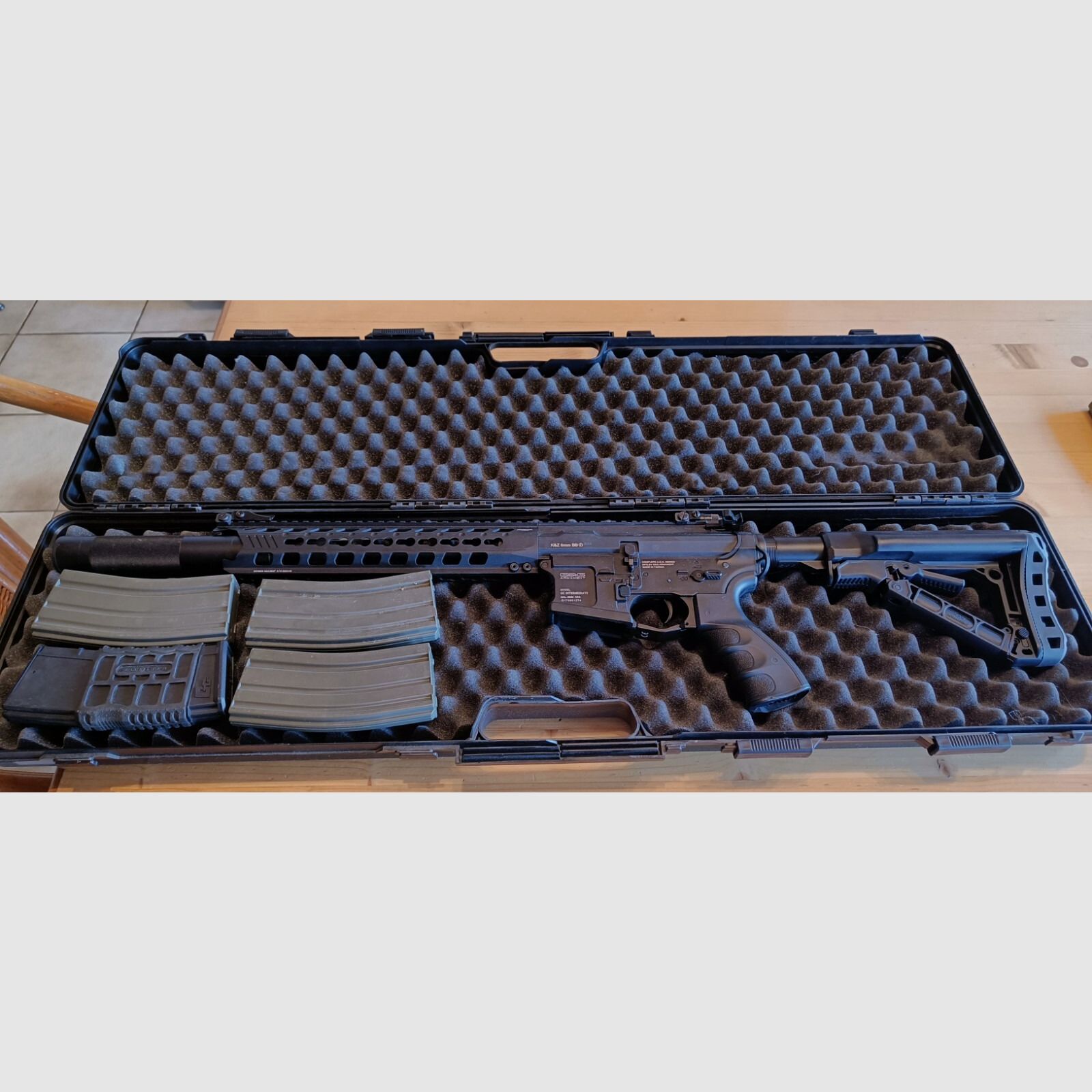 Airsoft S-AEG GC16 Predator incl Zubehör