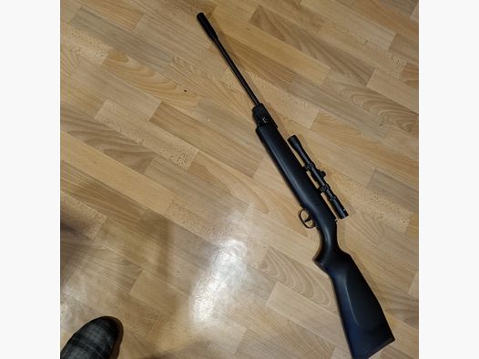 HW 50 4,5 mm, mit Schalldämpfer und ZF Hubertus 4x20