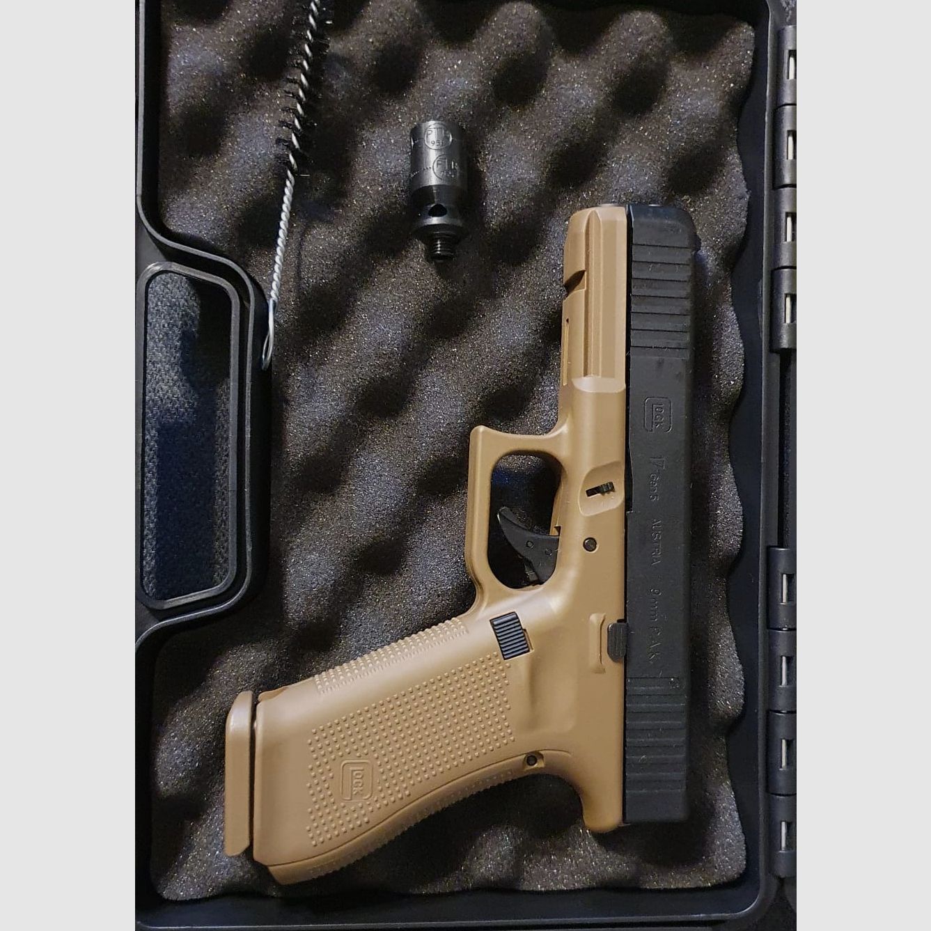 Glock 17 Coyote 9mm Schreckschuss / Gaspistole 