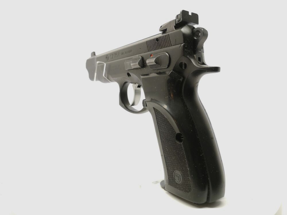 ZBROJOVKA BRNO 75 B mit Wechselsystem "Kadet" in .22lr.